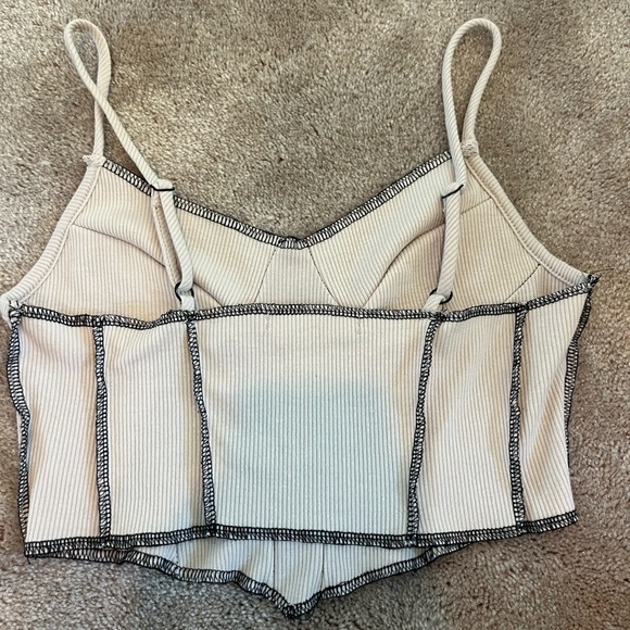 Bailey Rose cream/tan/black outside stitch crop tank top, size Small - Picture 4 of 5